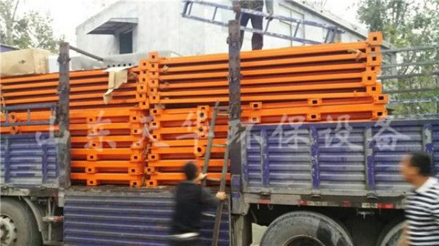 點(diǎn)擊查看詳細(xì)信息<br>標(biāo)題：發(fā)貨現(xiàn)場(chǎng) 閱讀次數(shù)：1708